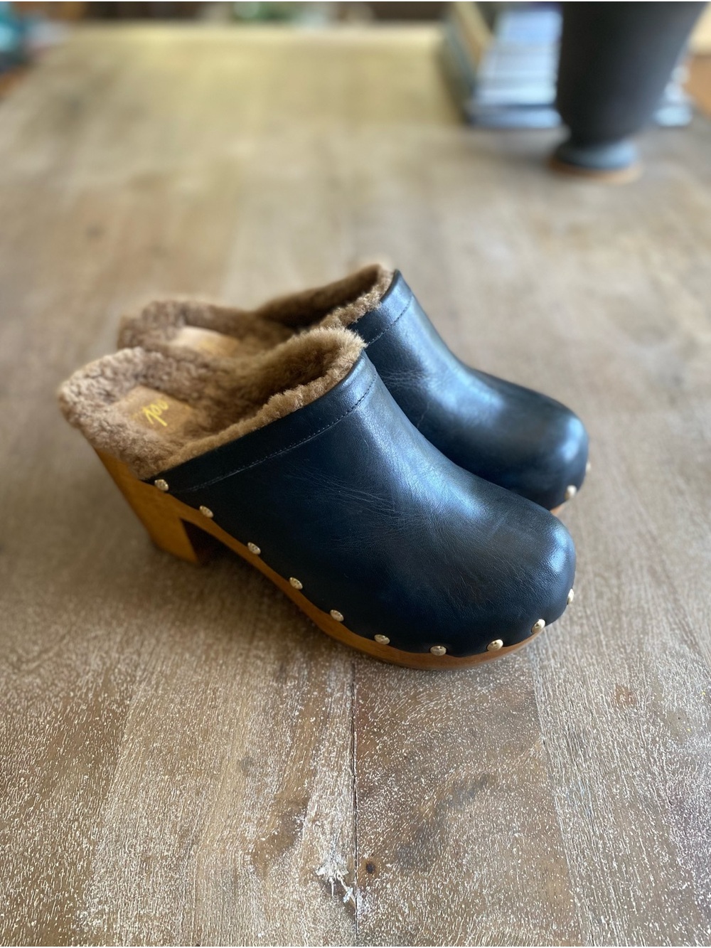 beek Woodpecker shearling studded clogs in black, 10